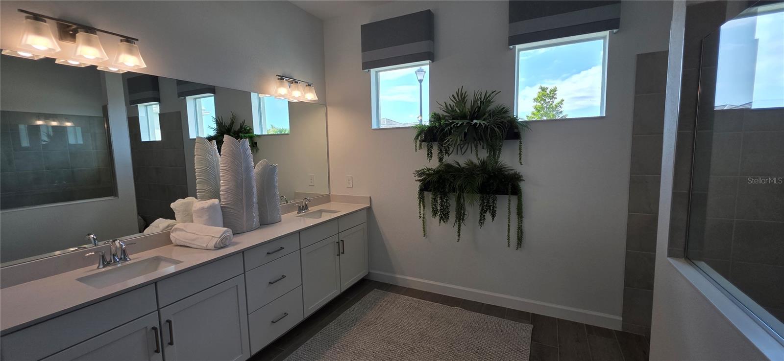 HARBOR EAST - Residential