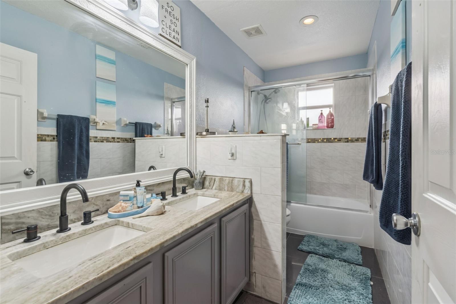 BANYAN COVE/CYPRESS WOODS - Residential