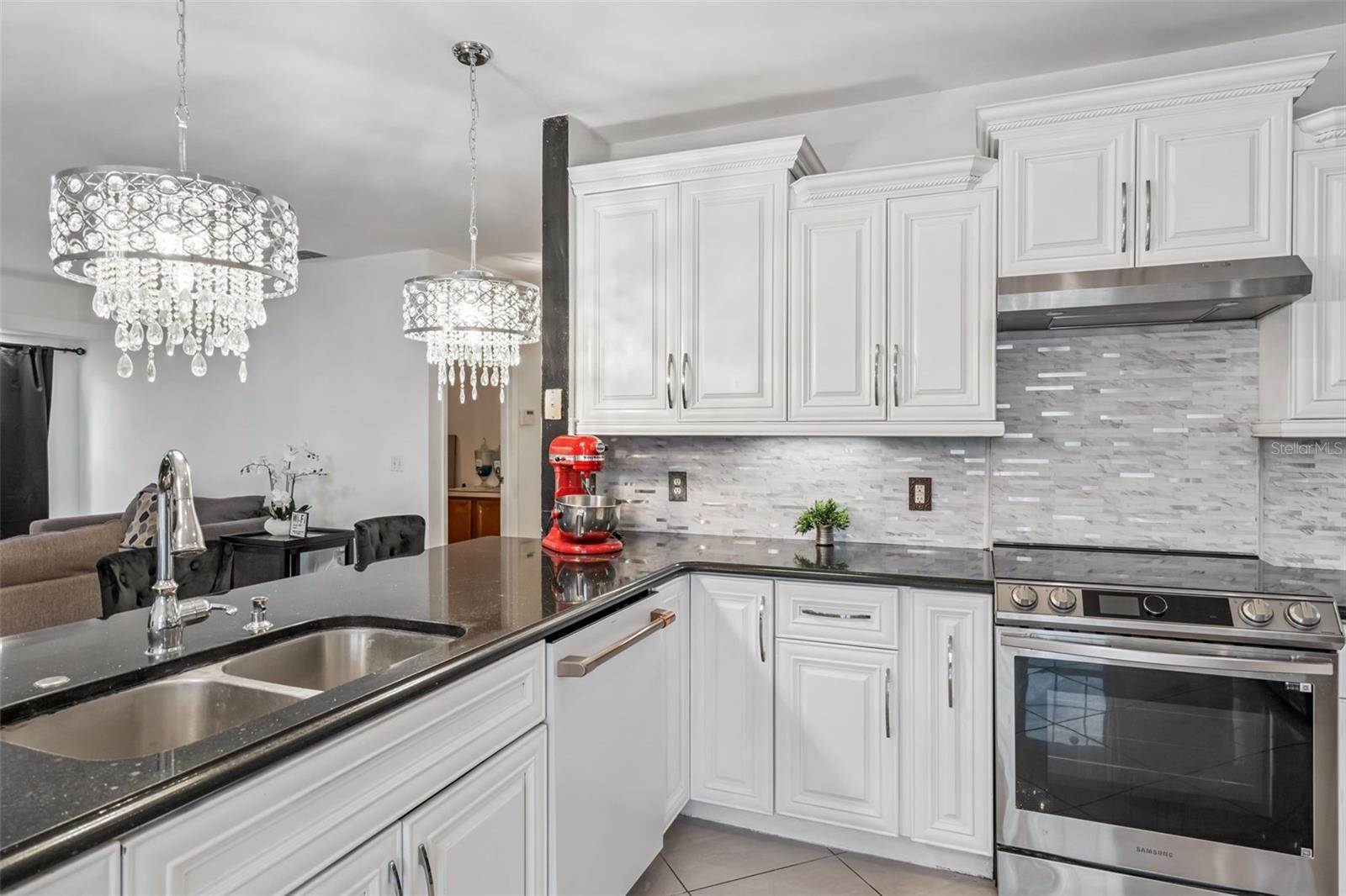 BANYAN COVE/CYPRESS WOODS - Residential