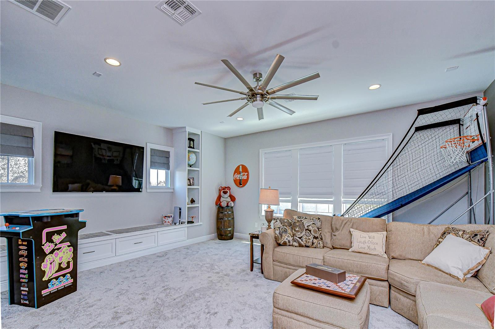 PRESERVE AT FISHHAWK RANCH - Residential