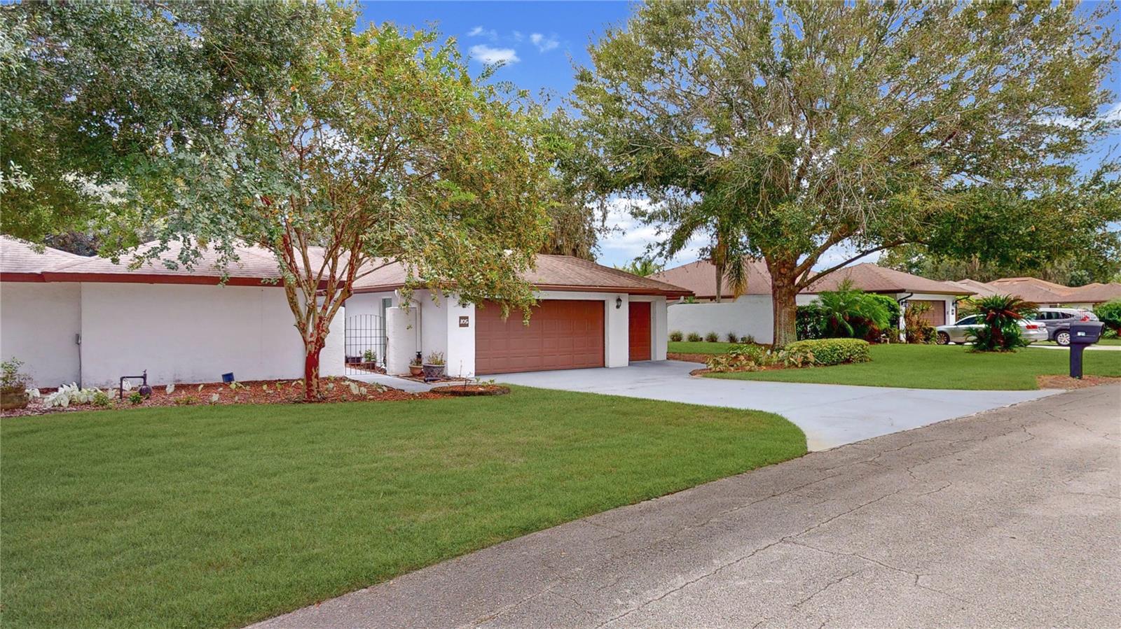 Photo 3 of 49 of 105 TUXFORD DRIVE S house