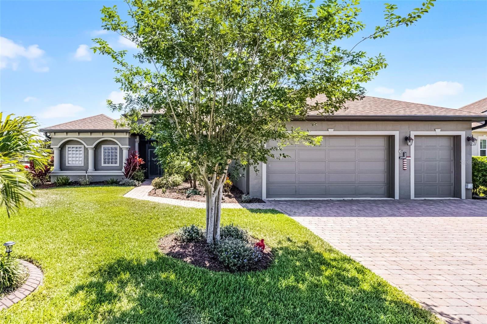 1394 OAKMONT DRIVE