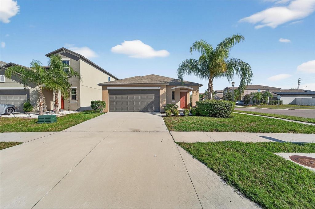 Photo of 934 Fennel Seed Way, Ruskin, FL 33570 (MLS # TB8456418)