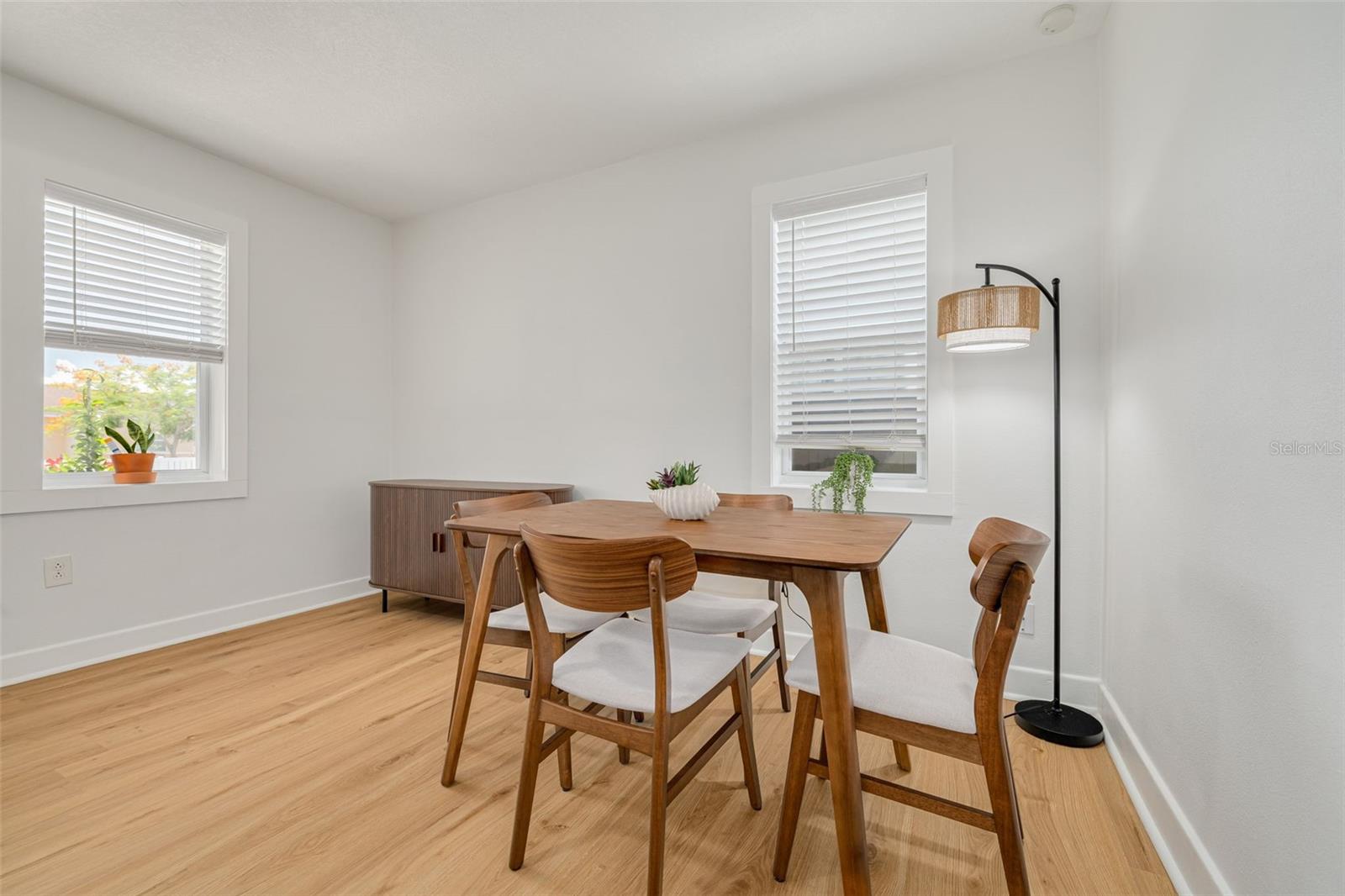 SCHOOLEYS HOMEVILLE 2 - Residential