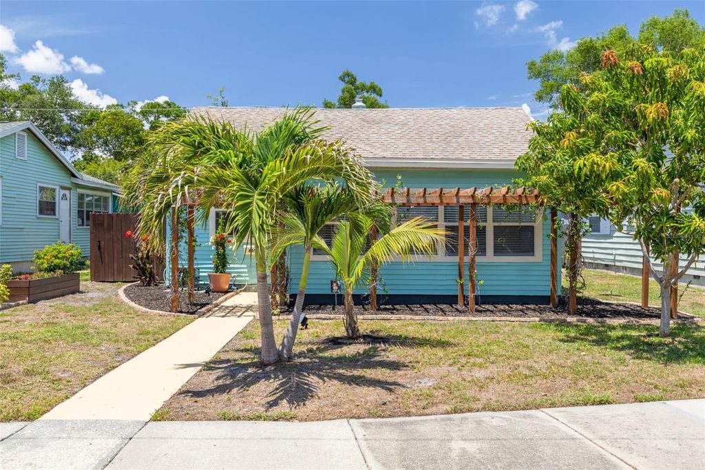 Photo of 845 21st Avenue S, St Petersburg, FL 33705 (MLS # TB8510256)