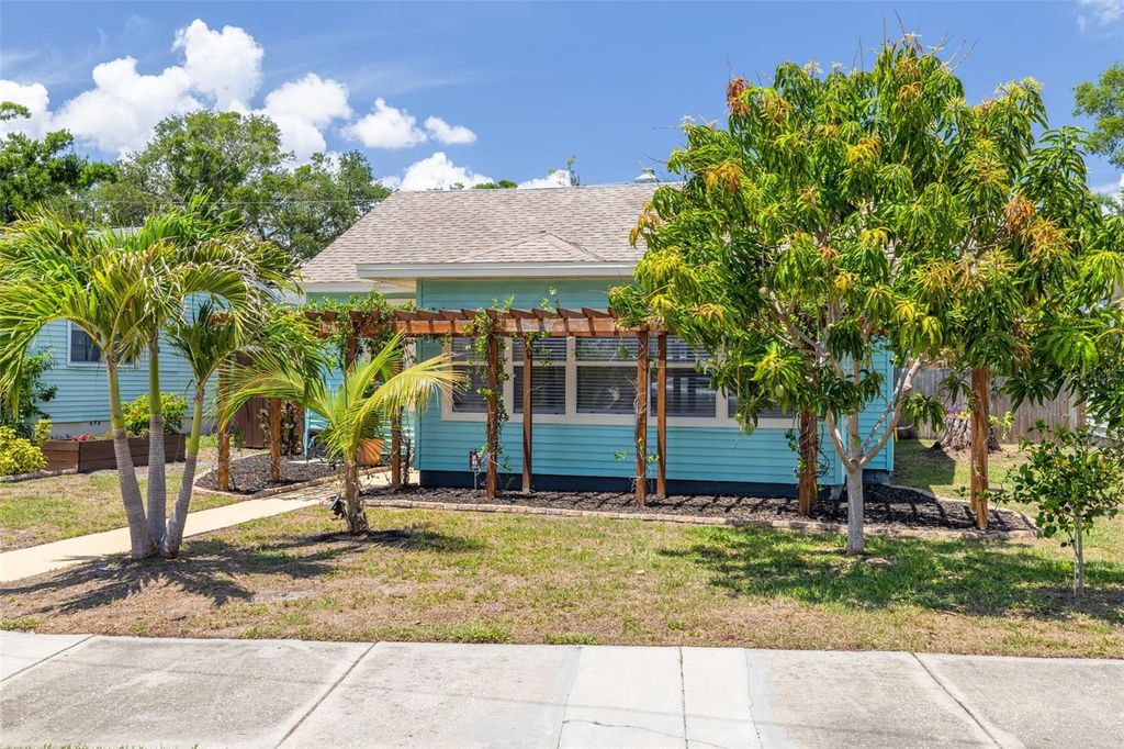 Photo of 845 21st Avenue S, St Petersburg, FL 33705 (MLS # TB8510256)