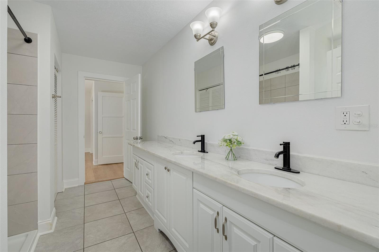SCHOOLEYS HOMEVILLE 2 - Residential