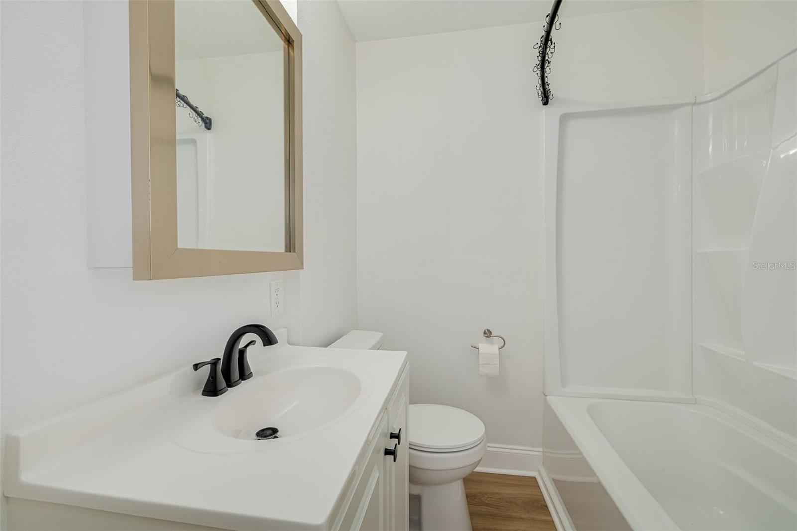 SCHOOLEYS HOMEVILLE 2 - Residential