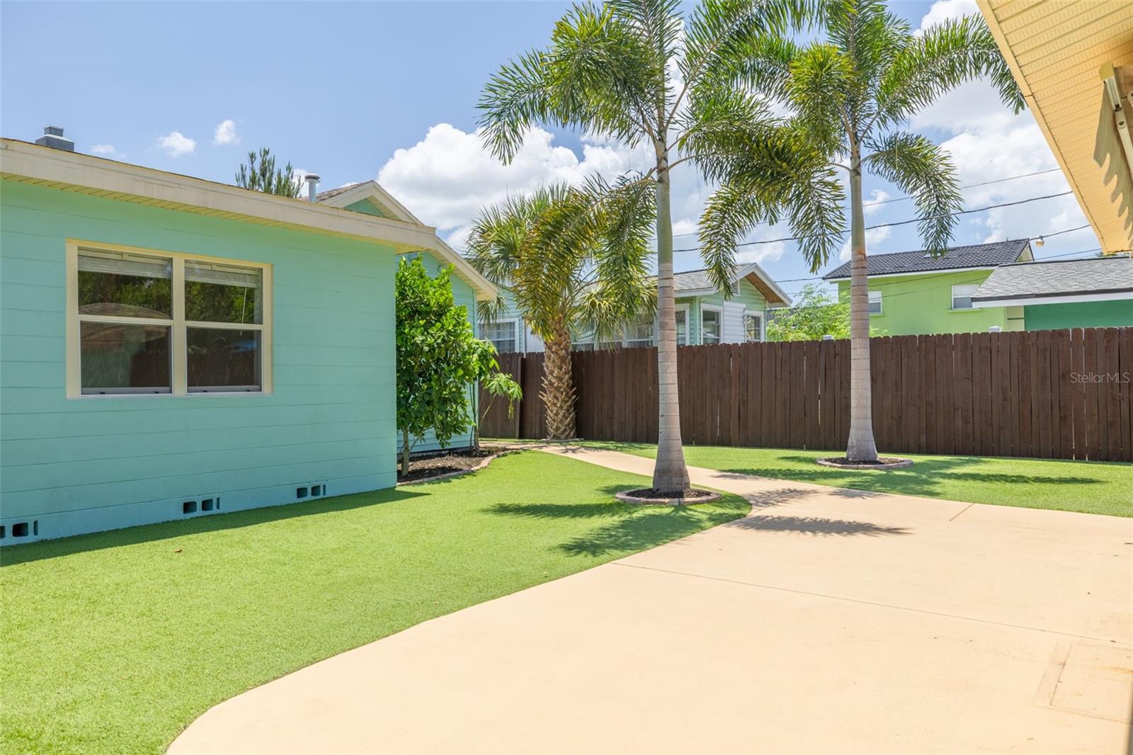 SCHOOLEYS HOMEVILLE 2 - Residential