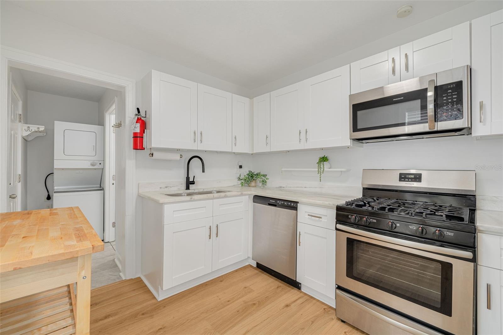 SCHOOLEYS HOMEVILLE 2 - Residential