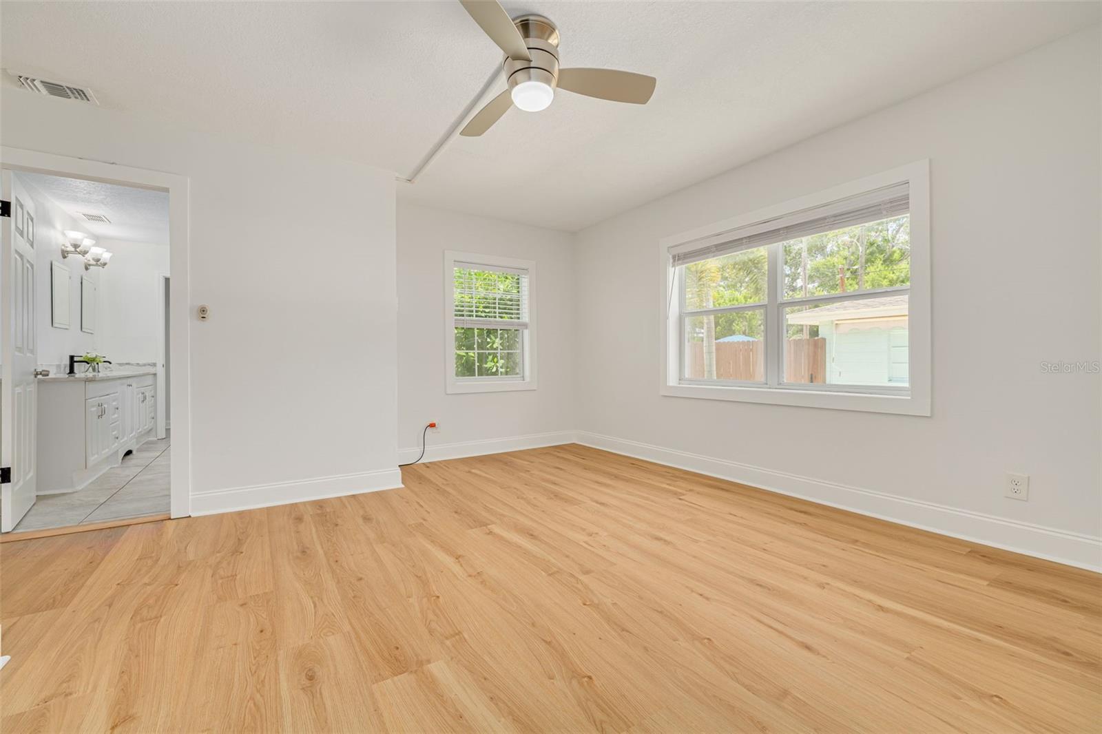 SCHOOLEYS HOMEVILLE 2 - Residential