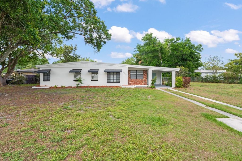 Photo of 6045 Dogwood Drive, Orlando, FL 32807 (MLS # O6367051)