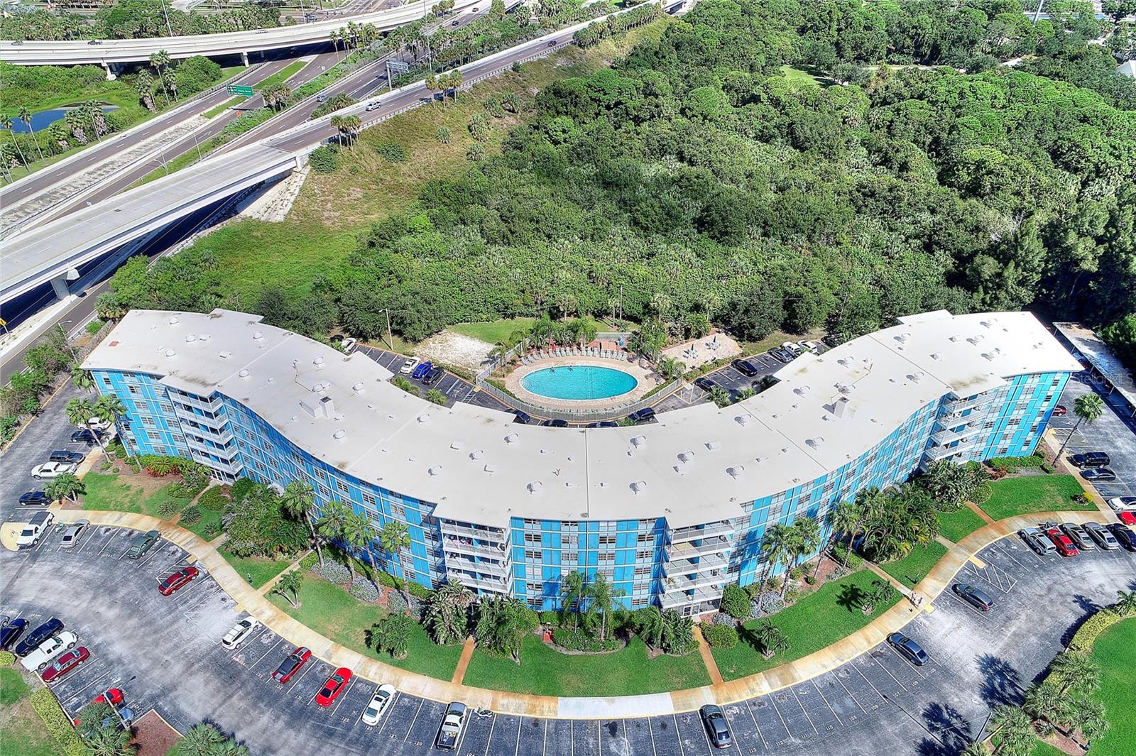 WAVE THE CONDO - Residential Lease