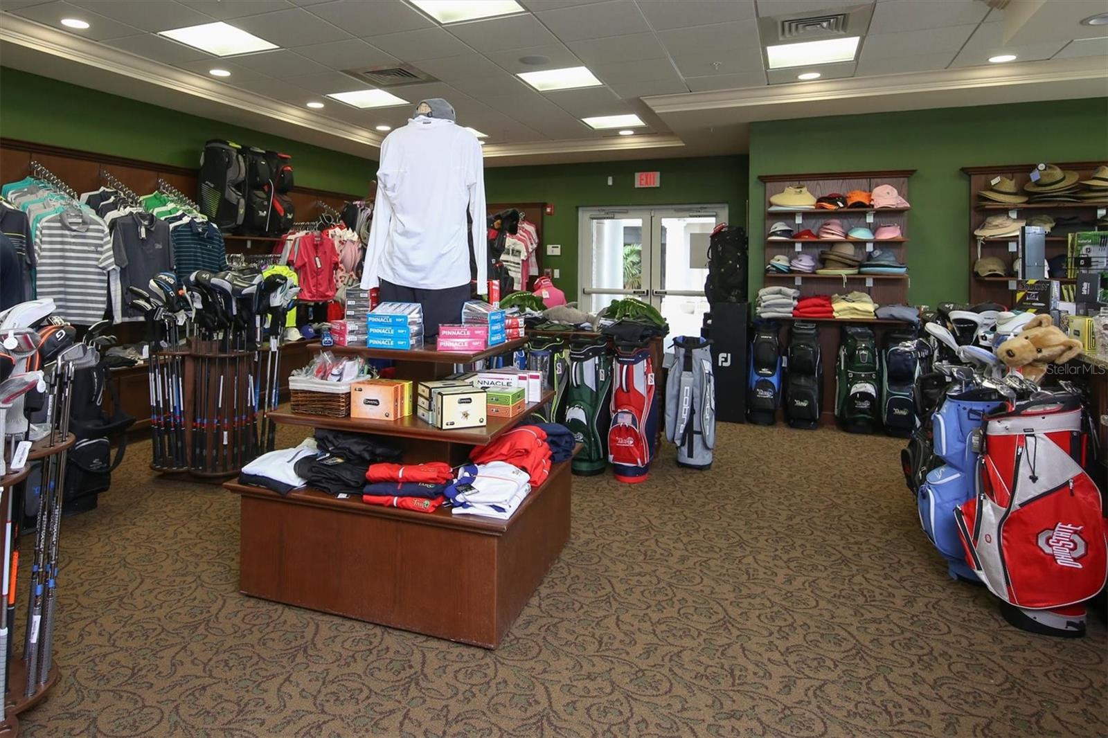 TARA GOLF AND COUNTRY CLUB - Residential