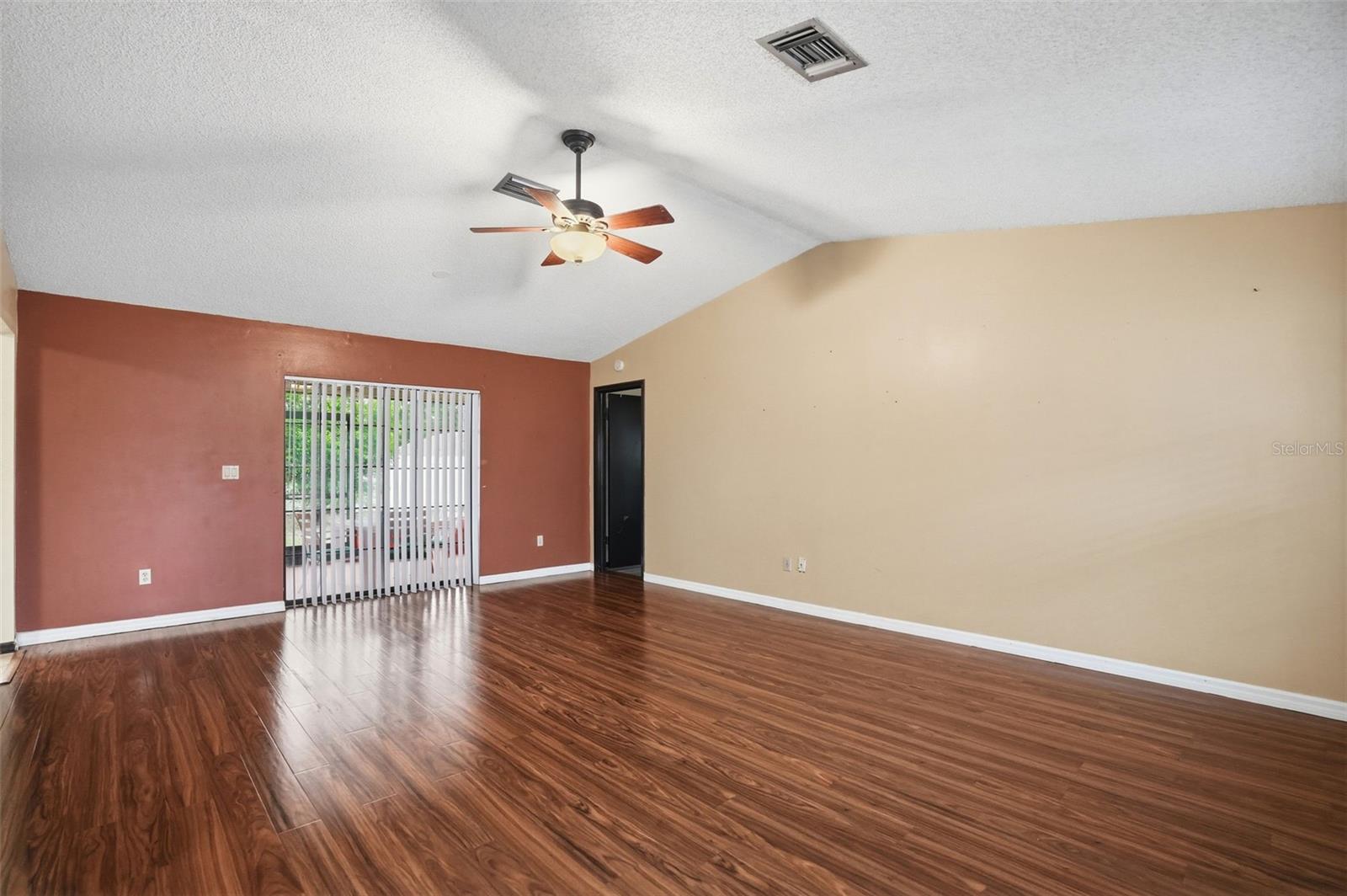 SPRING HILL UNIT 16 (5160) - Residential