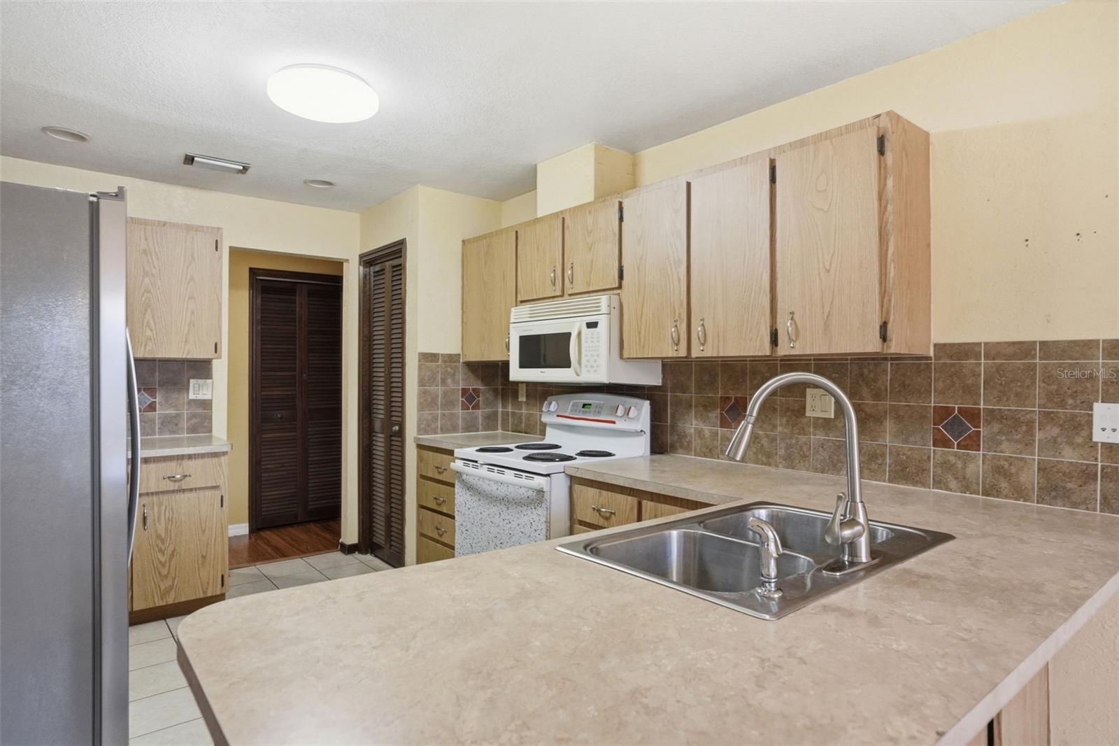 SPRING HILL UNIT 16 (5160) - Residential