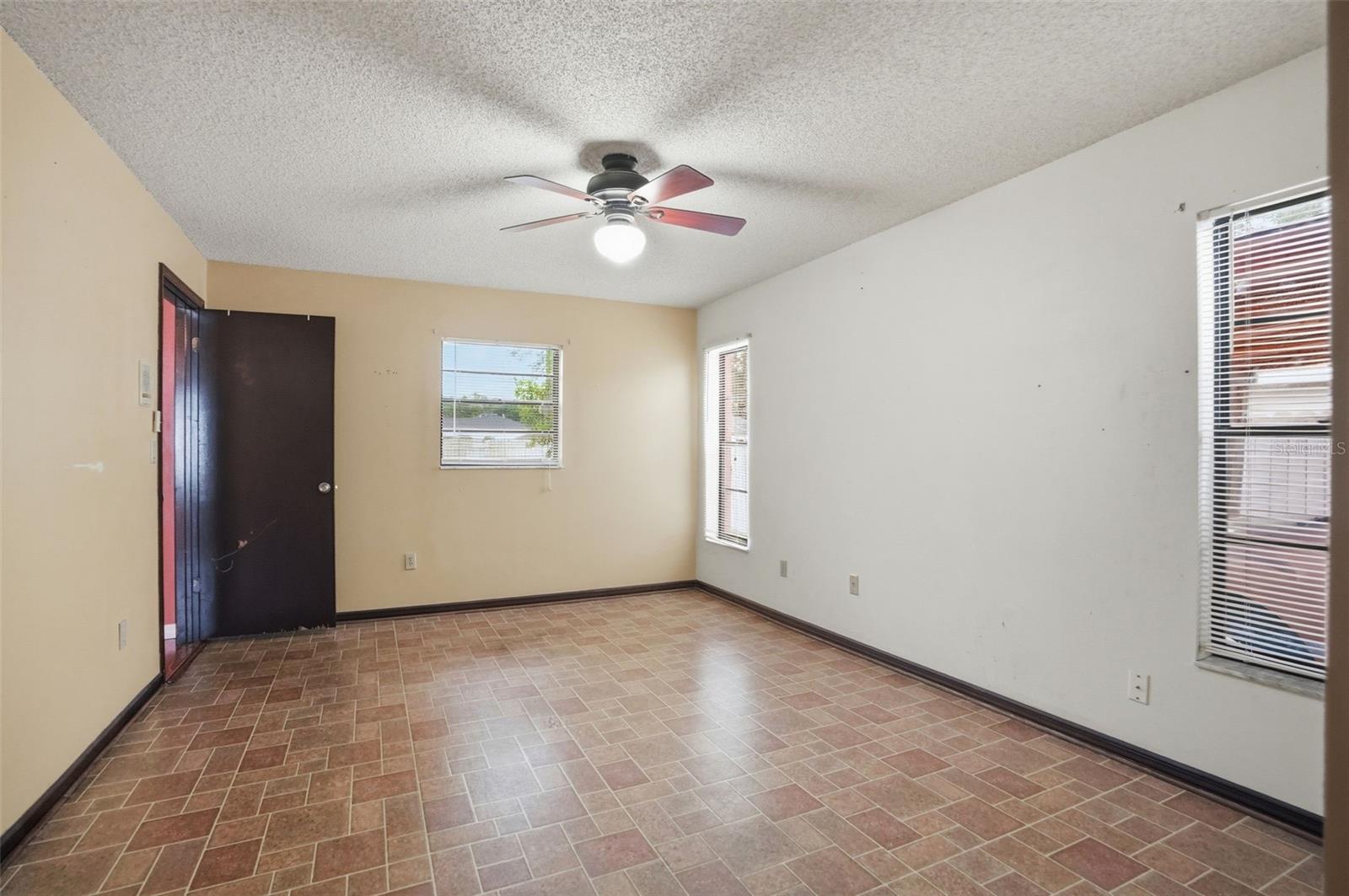 SPRING HILL UNIT 16 (5160) - Residential