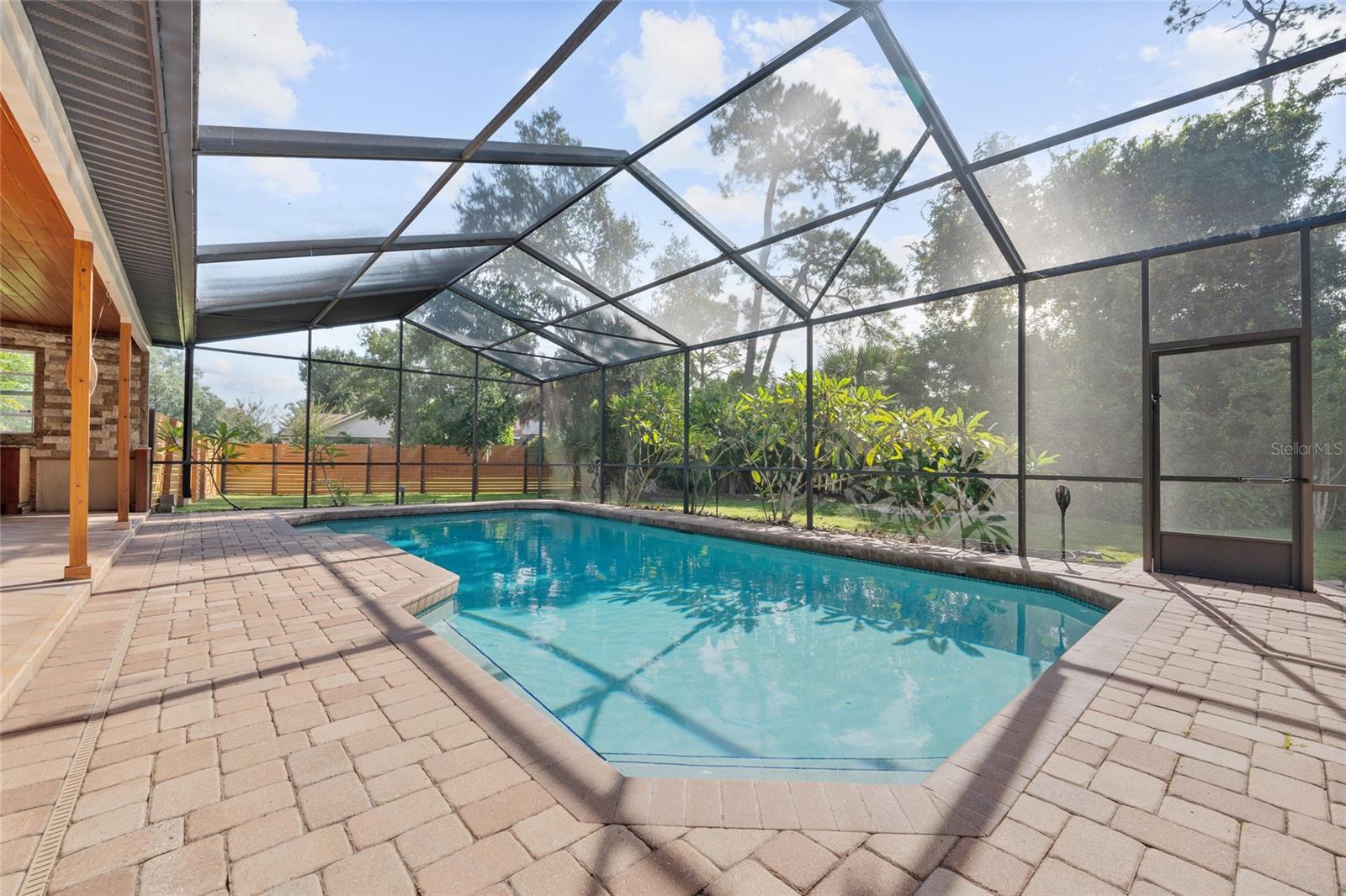 SPRING VALLEY CHASE - Residential