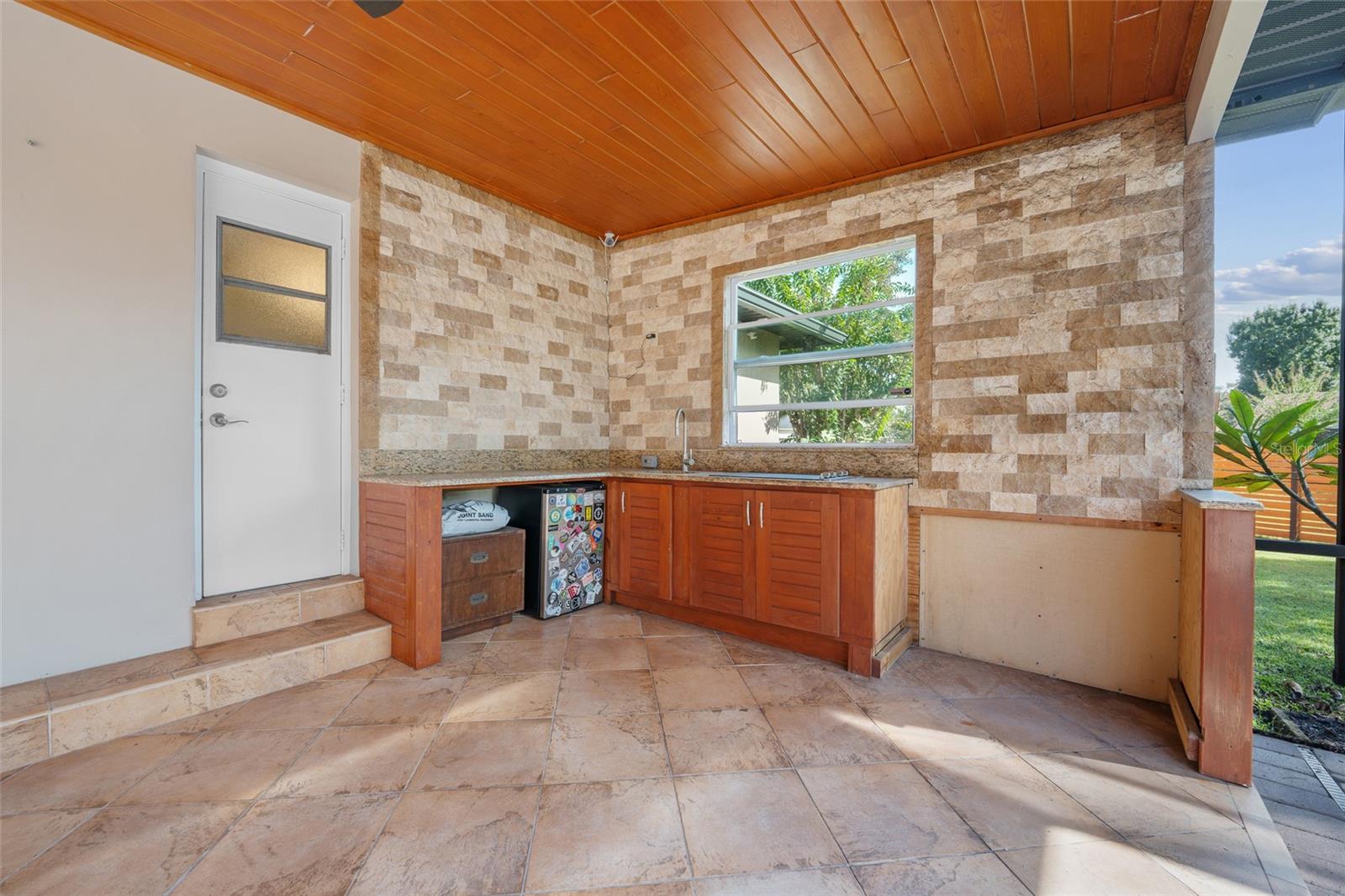 SPRING VALLEY CHASE - Residential