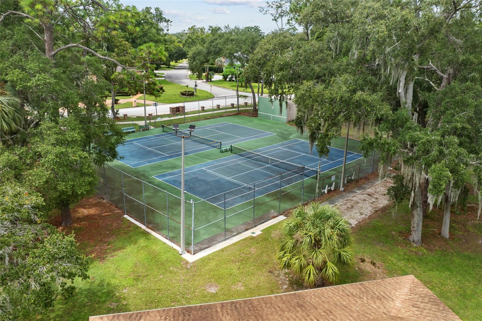 SPRING VALLEY CHASE - Residential