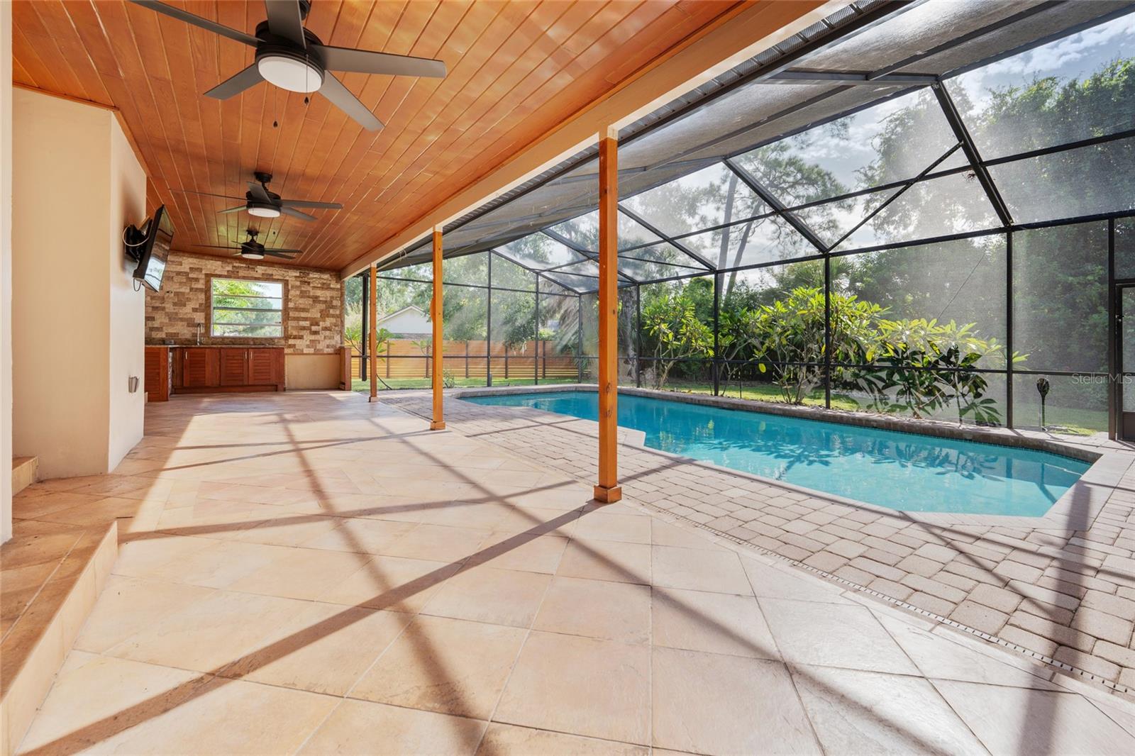 SPRING VALLEY CHASE - Residential