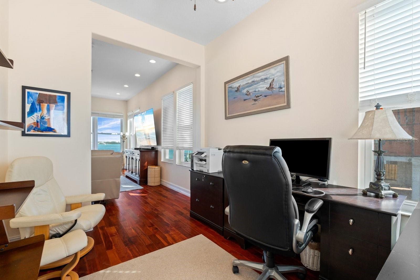 CORTEZ BEACH - Residential