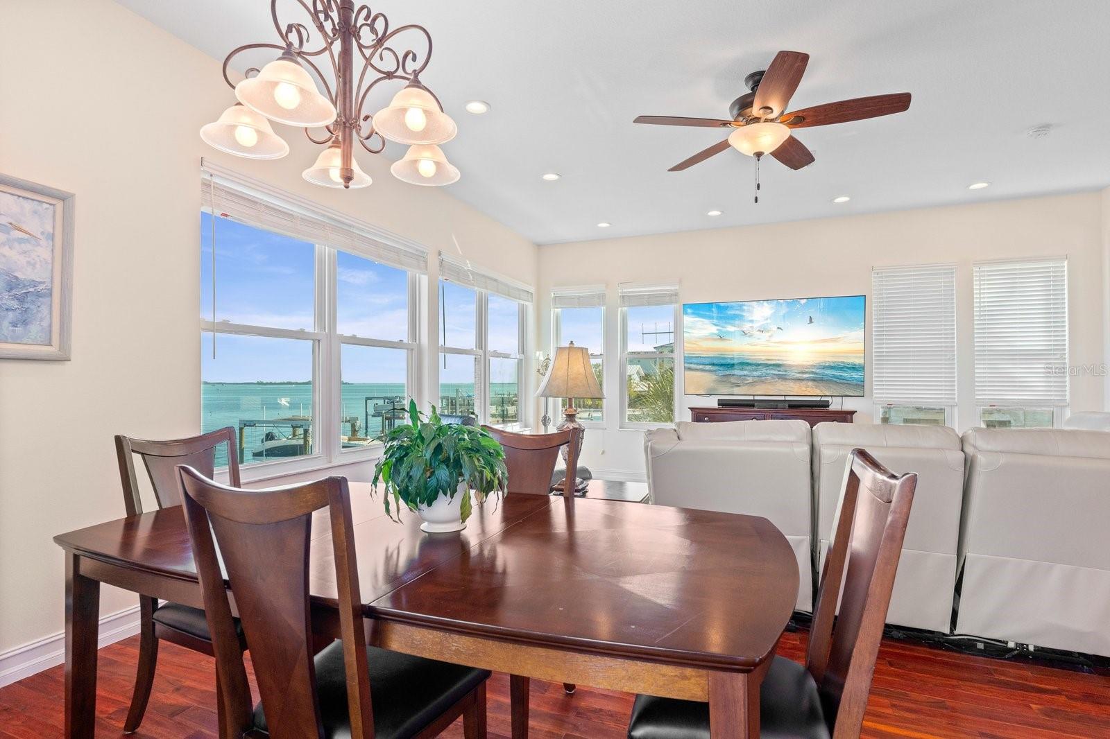 CORTEZ BEACH - Residential