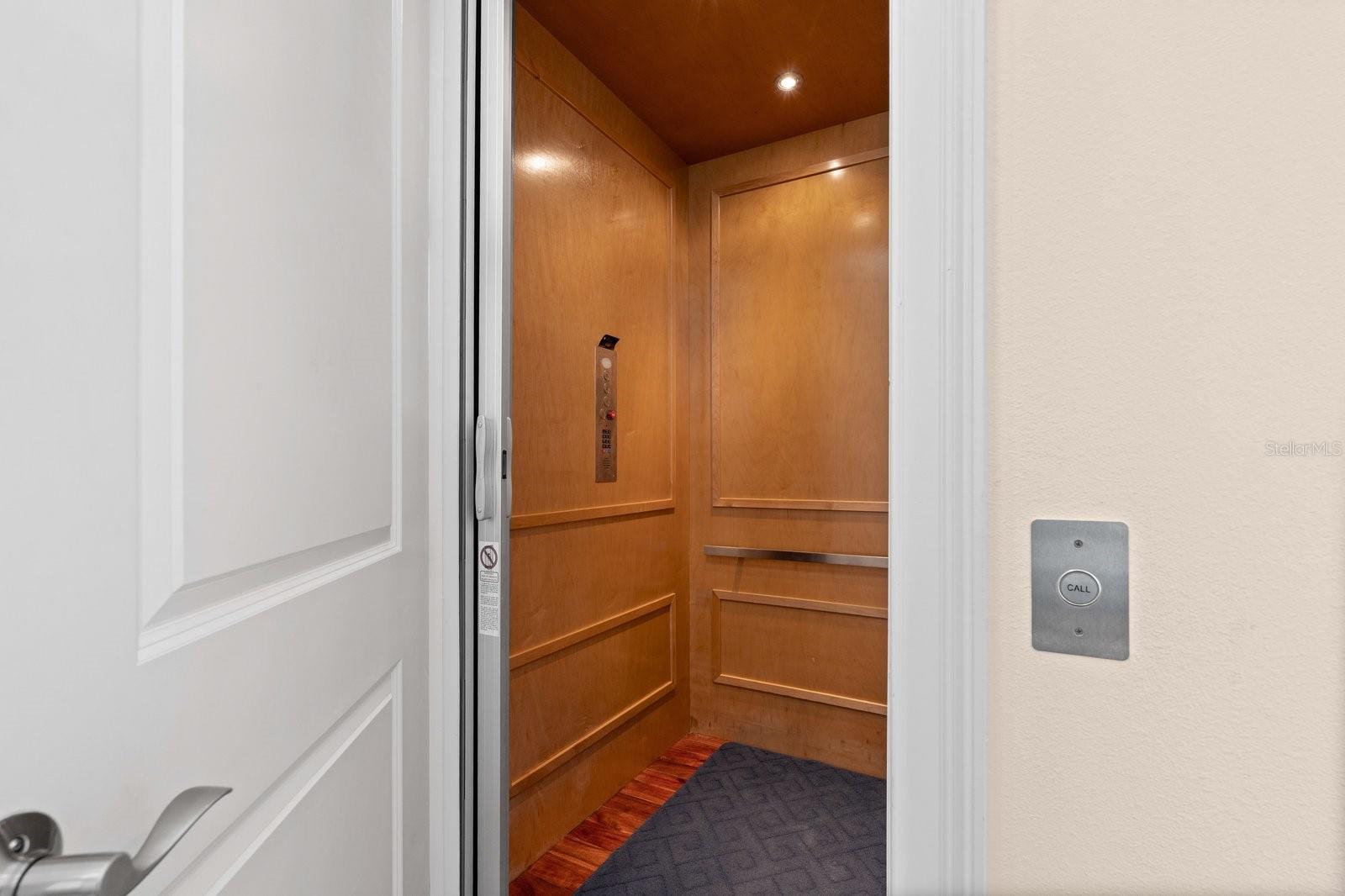 CORTEZ BEACH - Residential