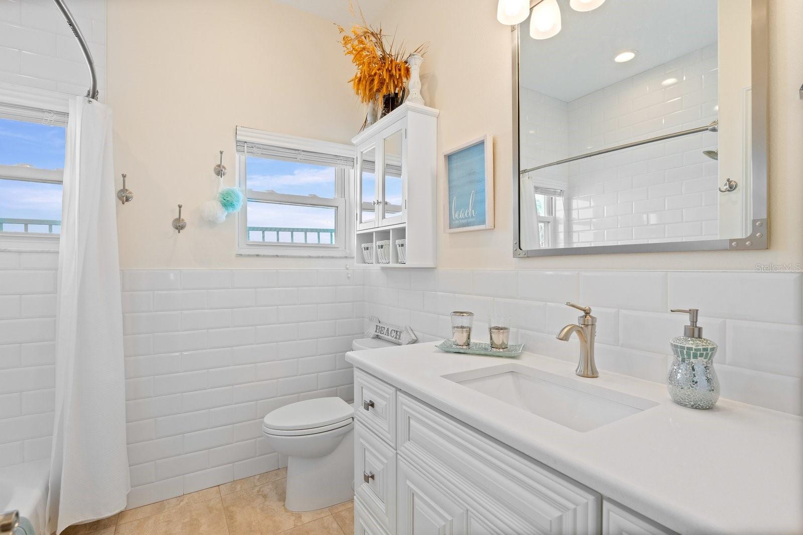 CORTEZ BEACH - Residential