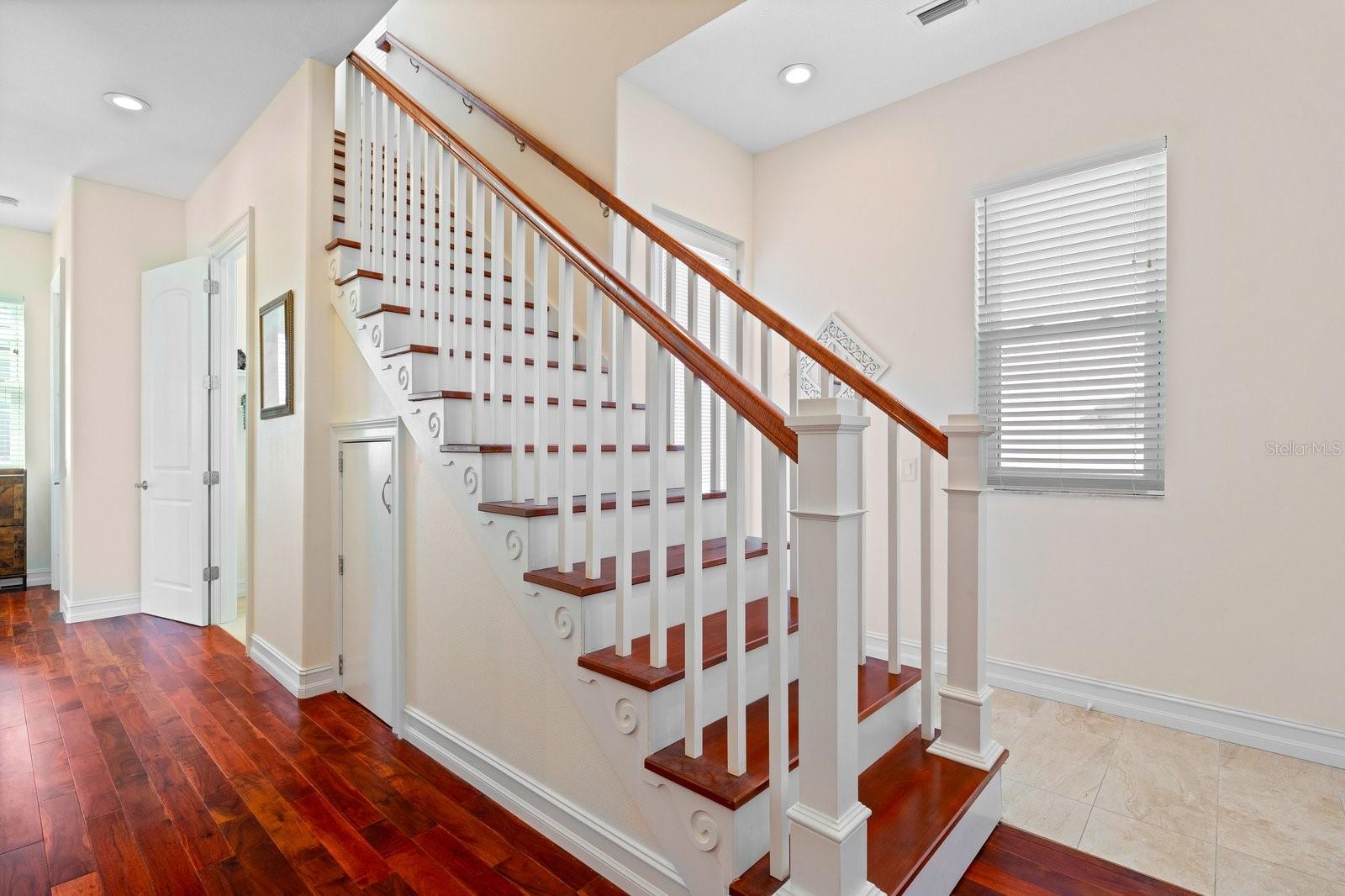 CORTEZ BEACH - Residential