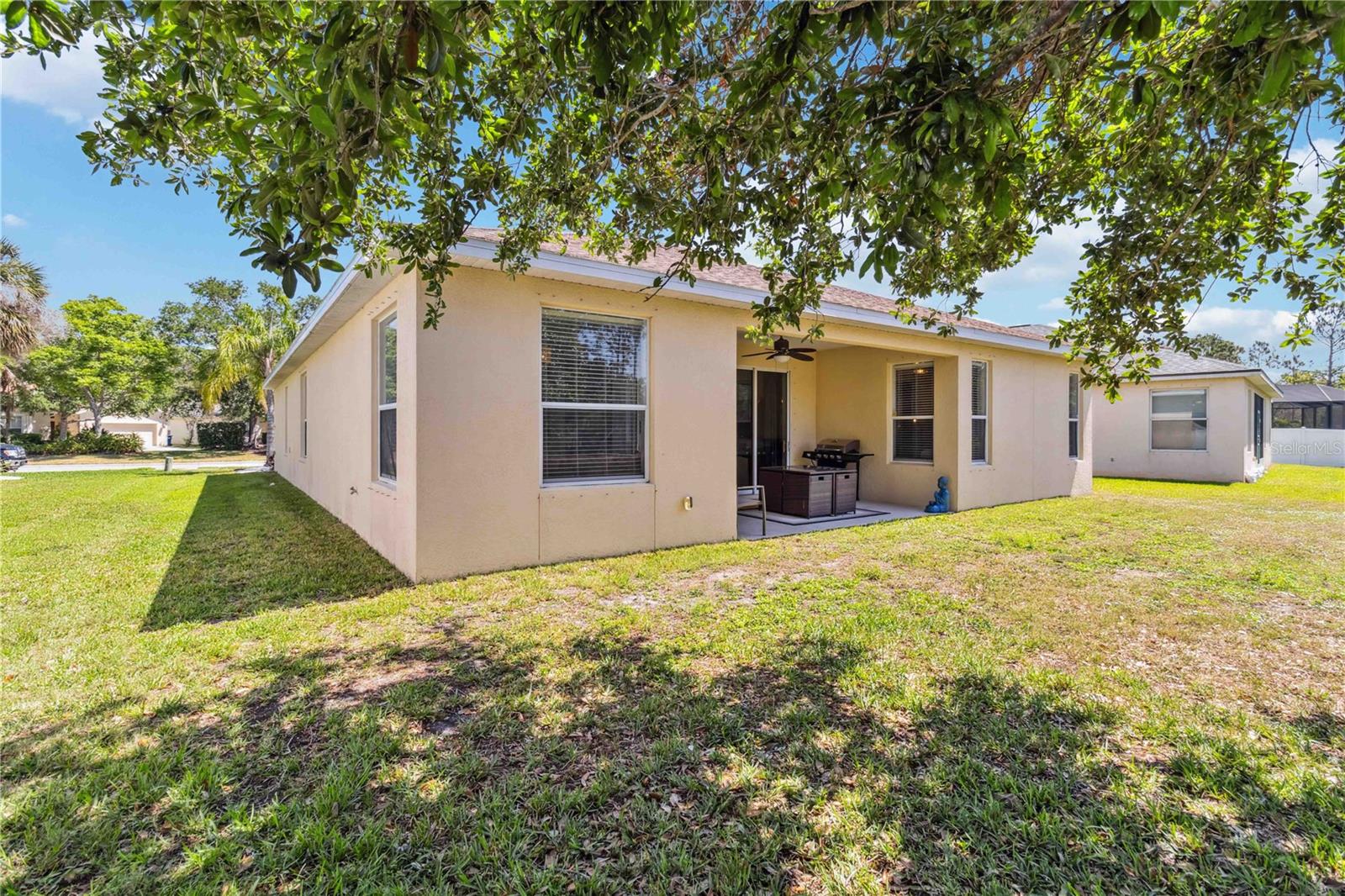 CROSSING CREEK VILLAGE PH I - Residential Lease