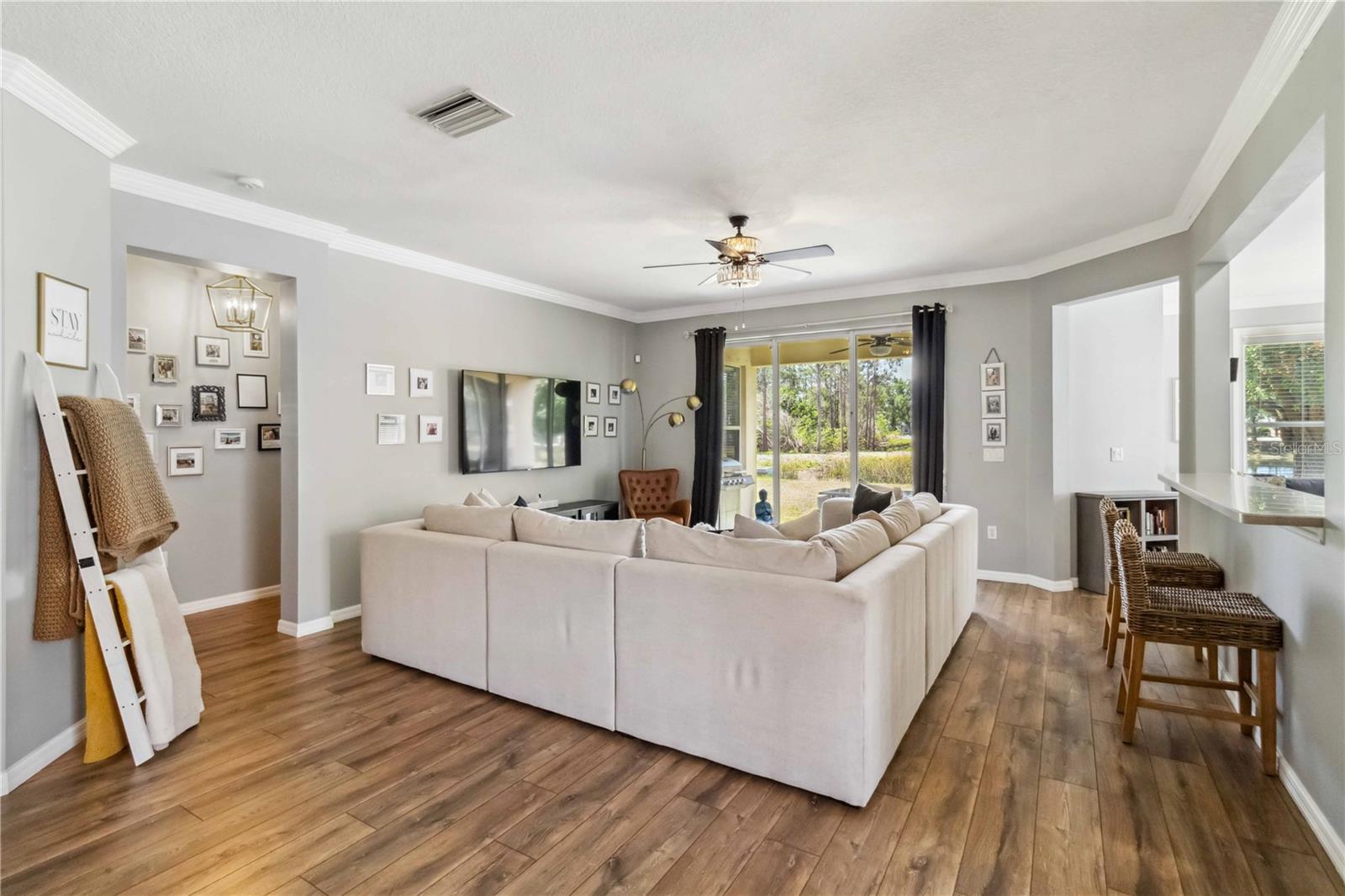 CROSSING CREEK VILLAGE PH I - Residential Lease