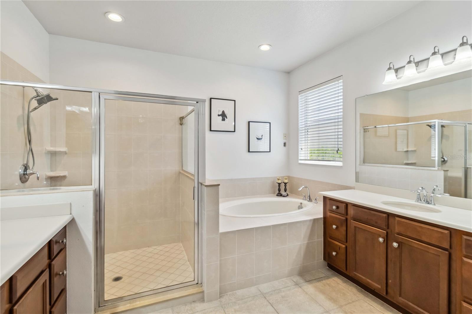 CROSSING CREEK VILLAGE PH I - Residential Lease