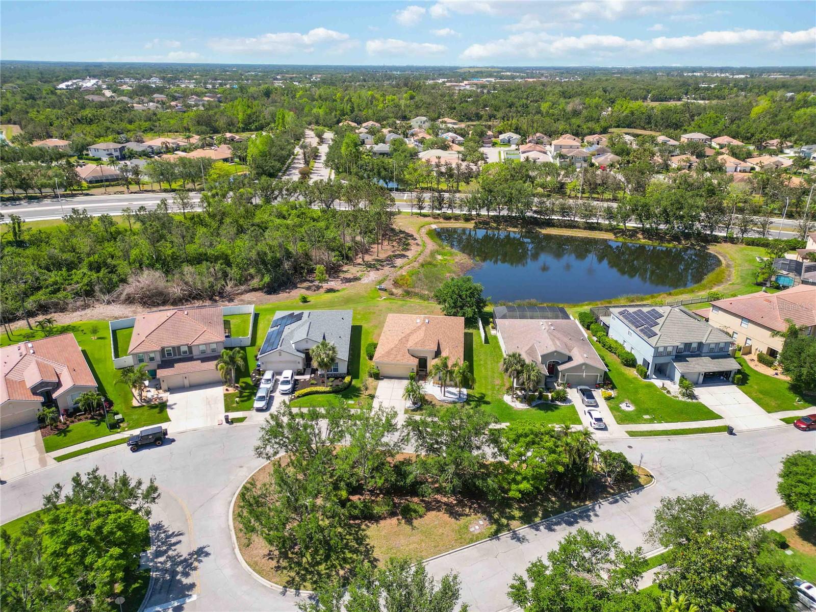 CROSSING CREEK VILLAGE PH I - Residential Lease