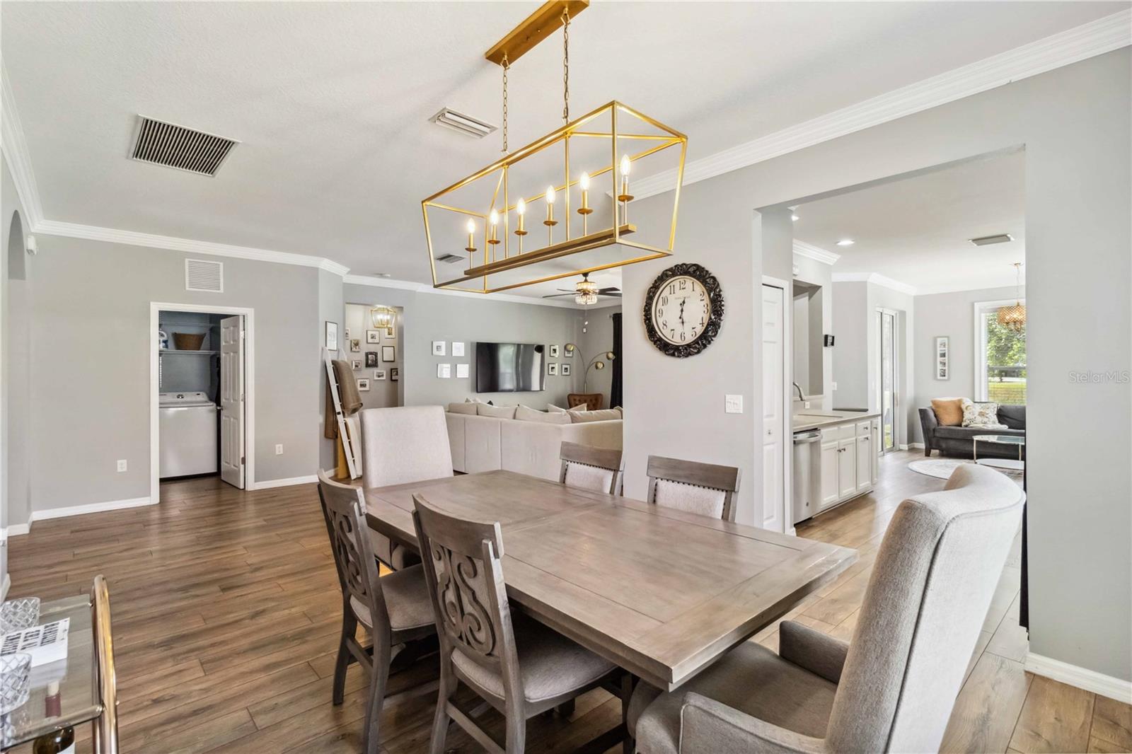 CROSSING CREEK VILLAGE PH I - Residential Lease