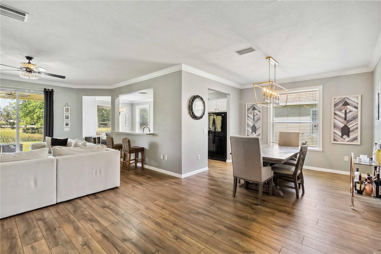 CROSSING CREEK VILLAGE PH I - Residential Lease