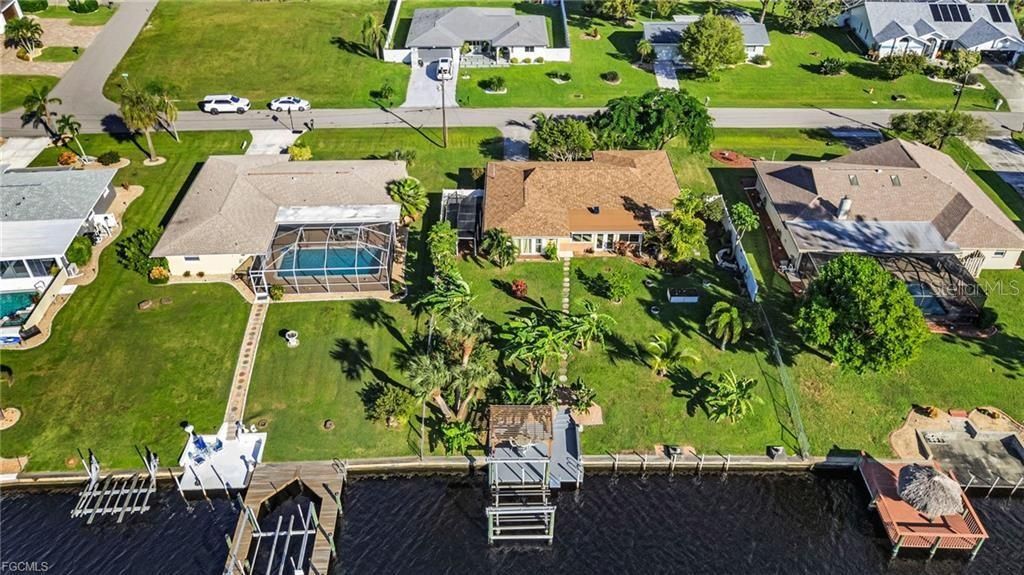 Photo of 714 SE 43rd Street, Cape Coral, FL 33904 (MLS # C7516138)