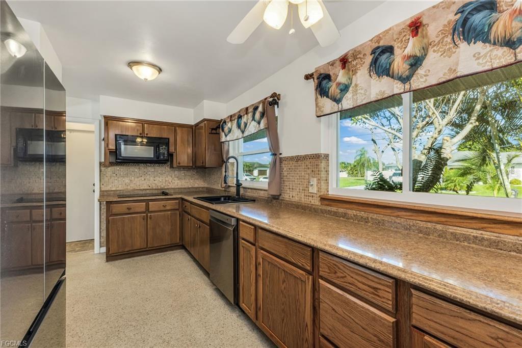 714 SE 43RD STREET
