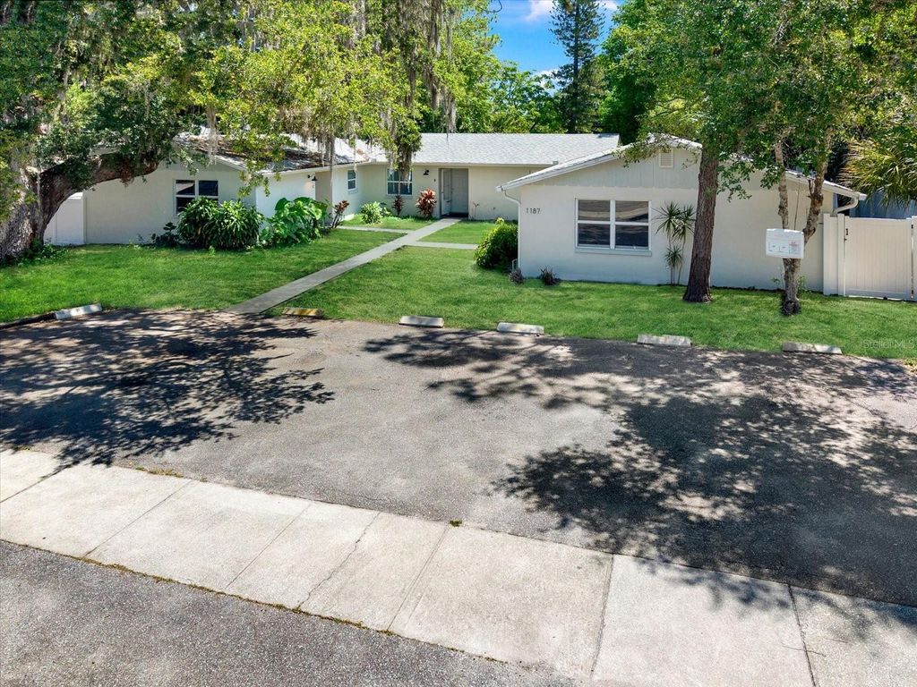 Photo of 1187 Bass Boulevard #B, Dunedin, FL 34698 (MLS # TB8503142)