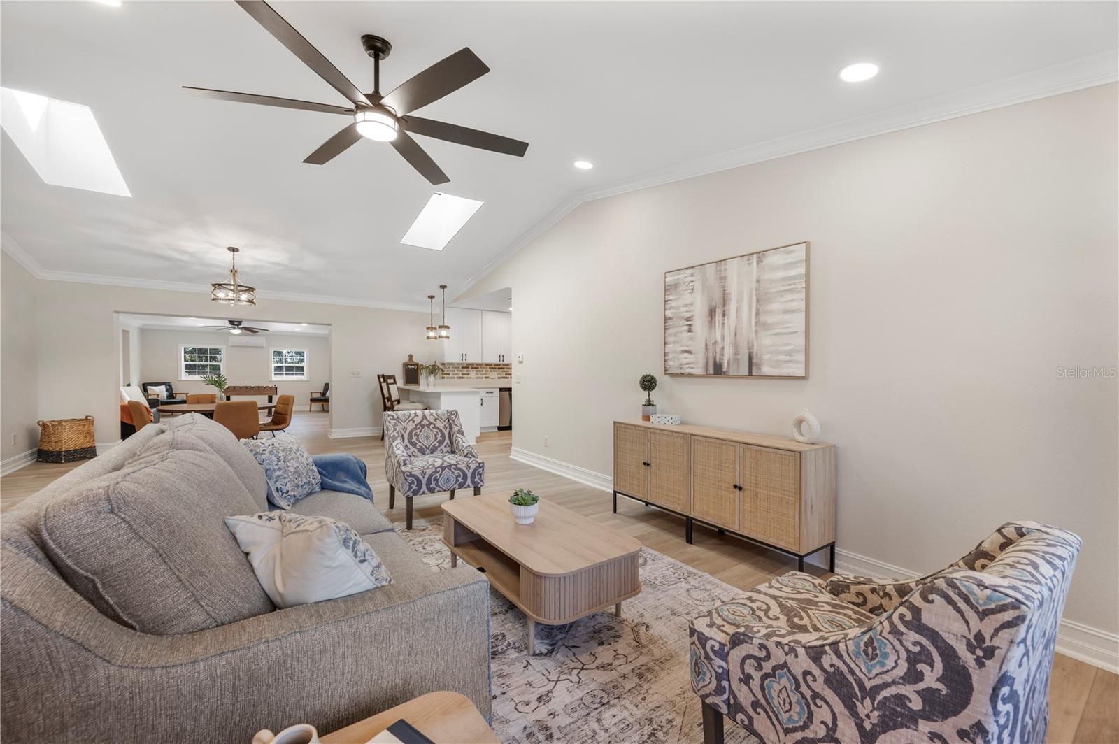 LAZY CREEK - Residential