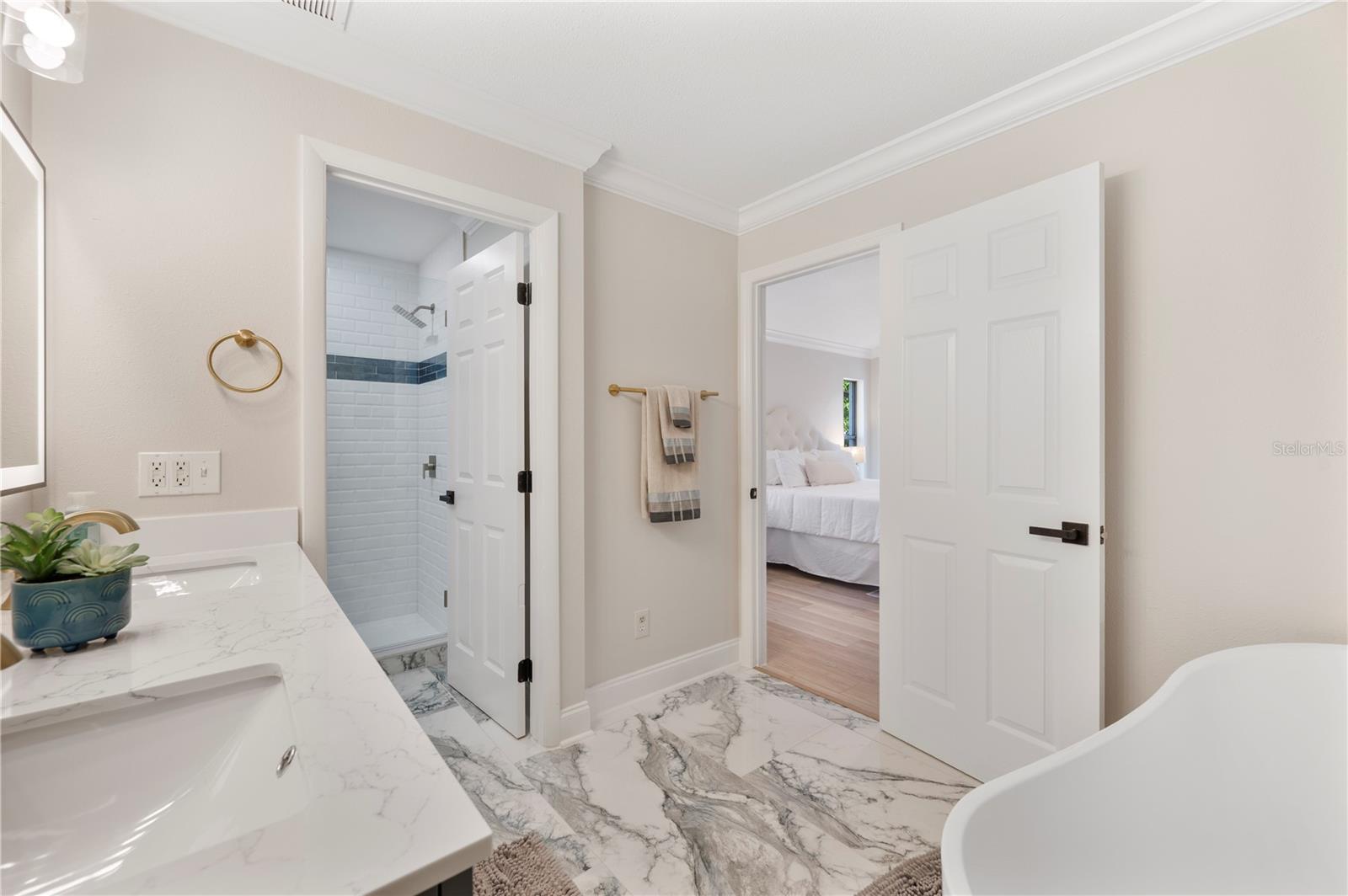 LAZY CREEK - Residential