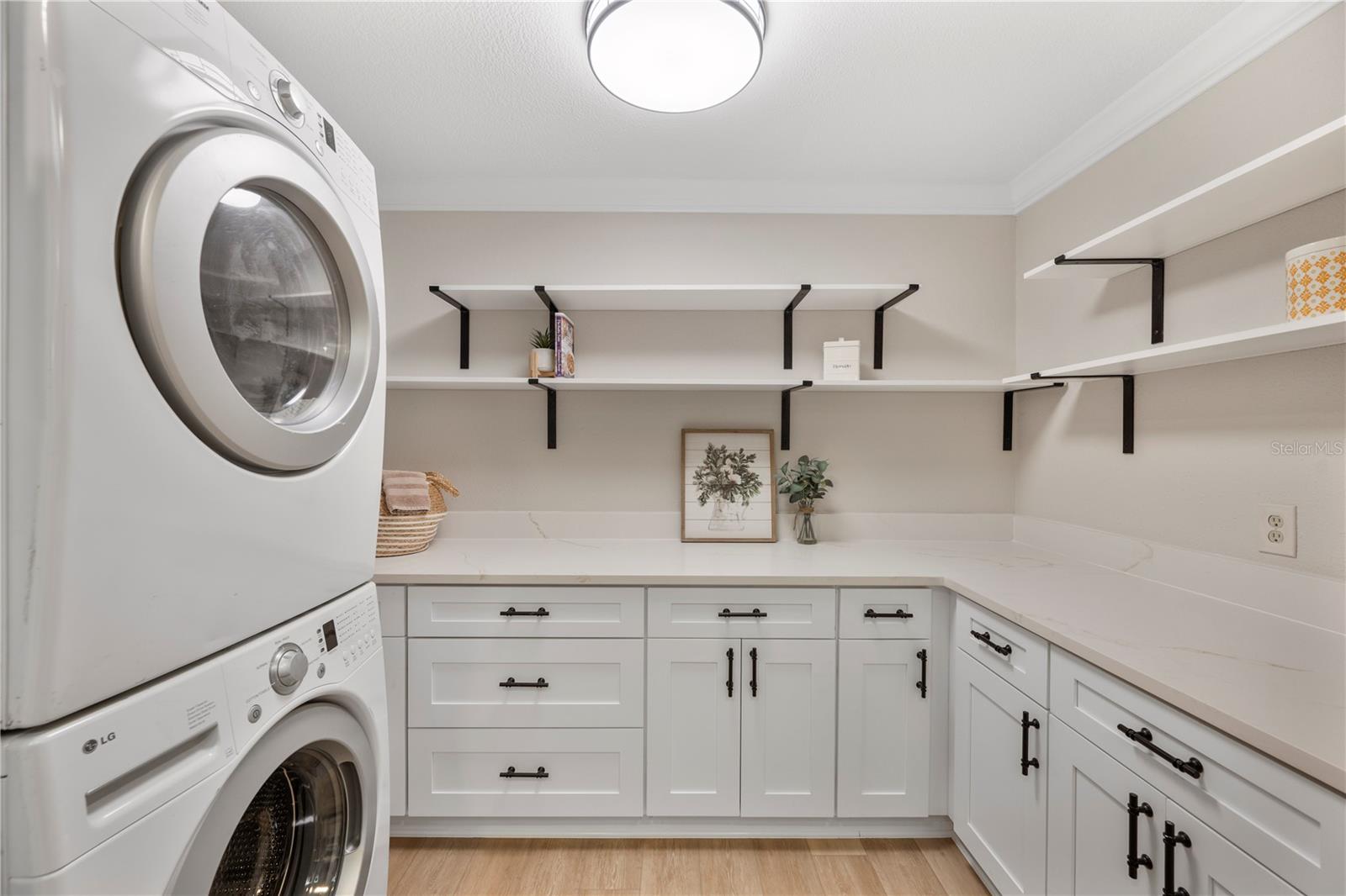 LAZY CREEK - Residential