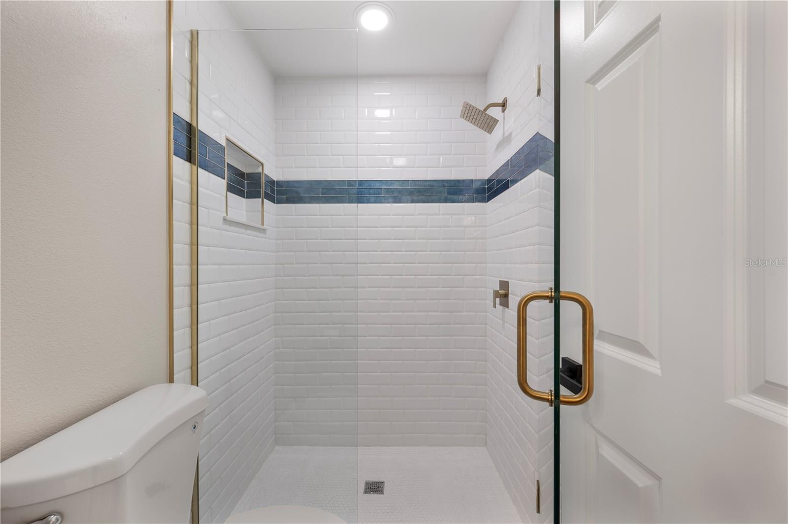 LAZY CREEK - Residential