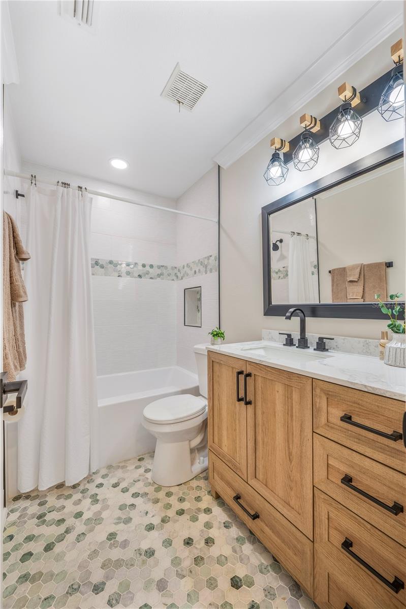 LAZY CREEK - Residential