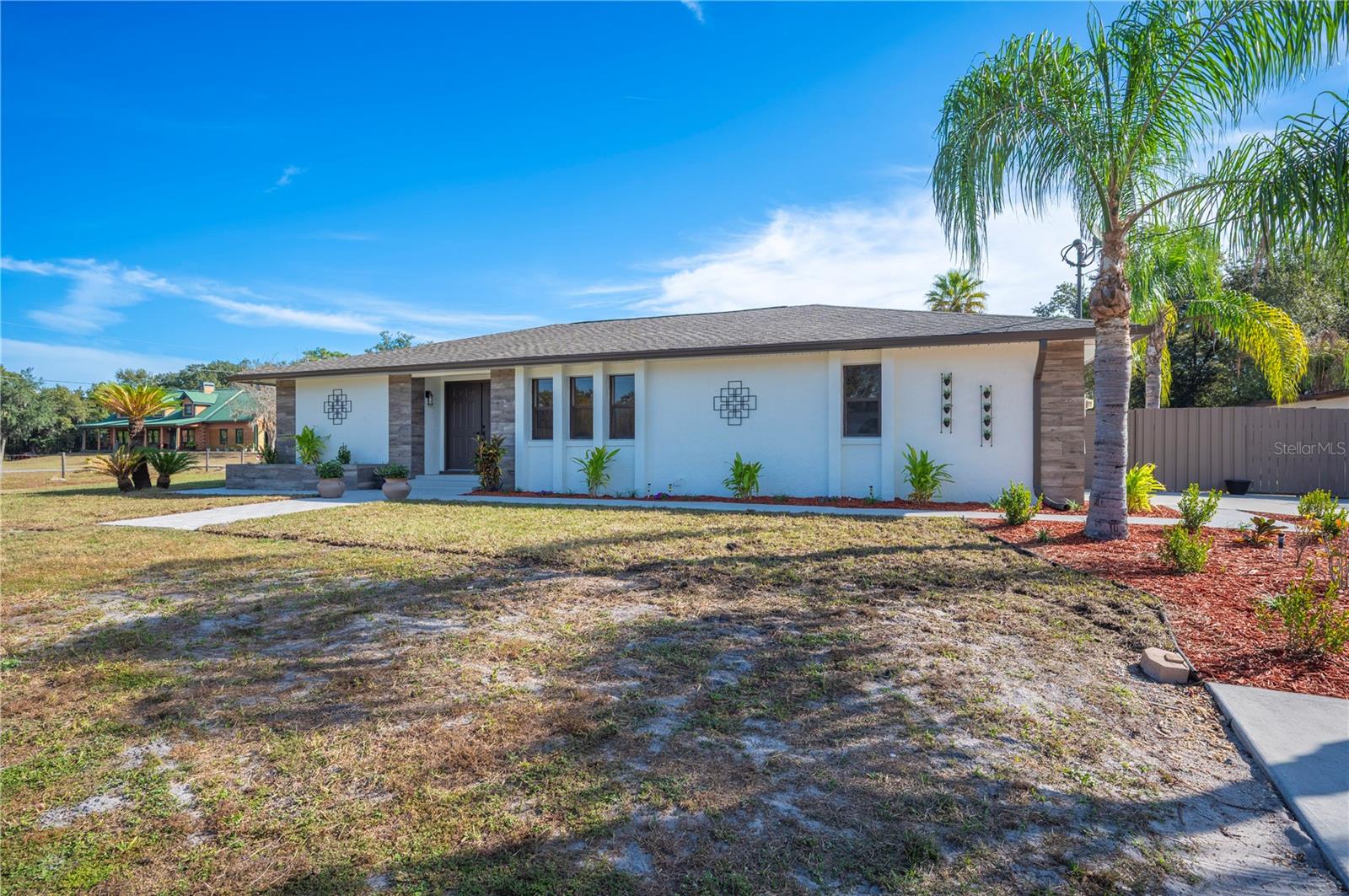 LAZY CREEK - Residential