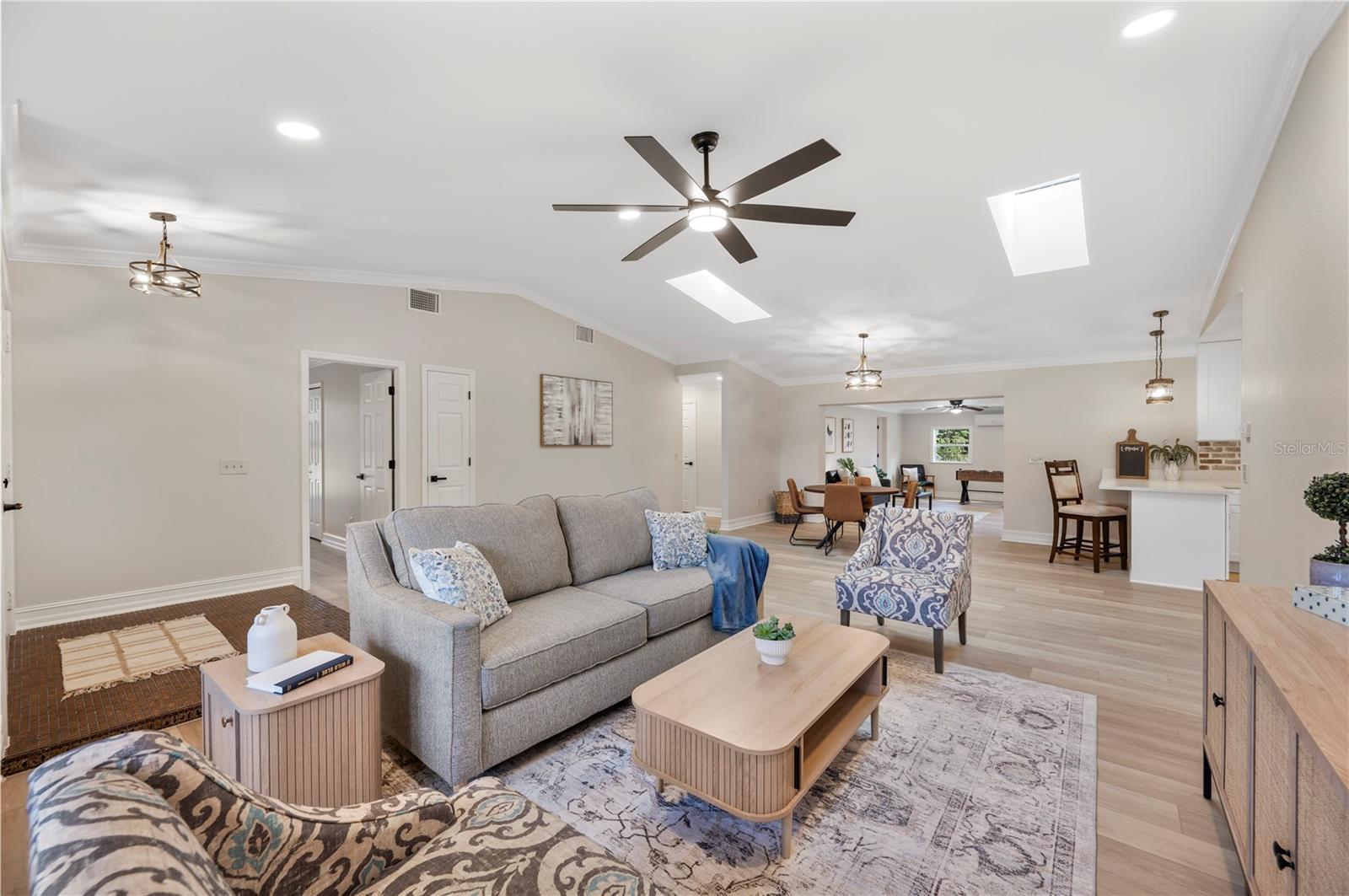 LAZY CREEK - Residential