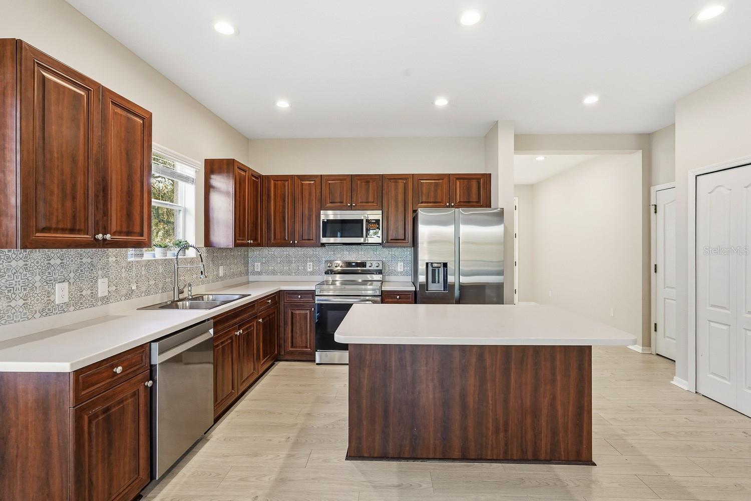 RIVER SOUND - Residential