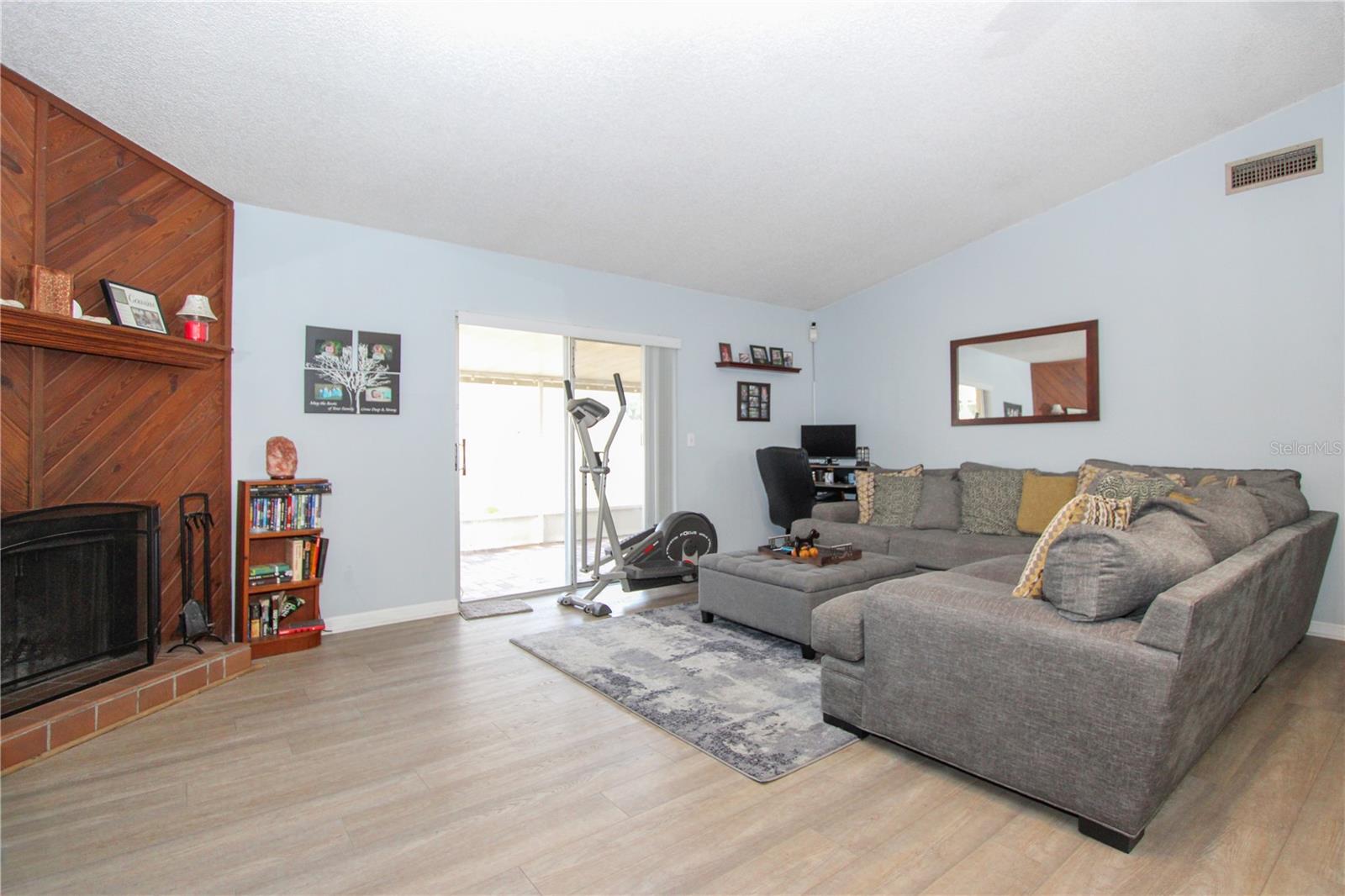 SCHOOLVIEW ESTATES UNIT 2 - Residential