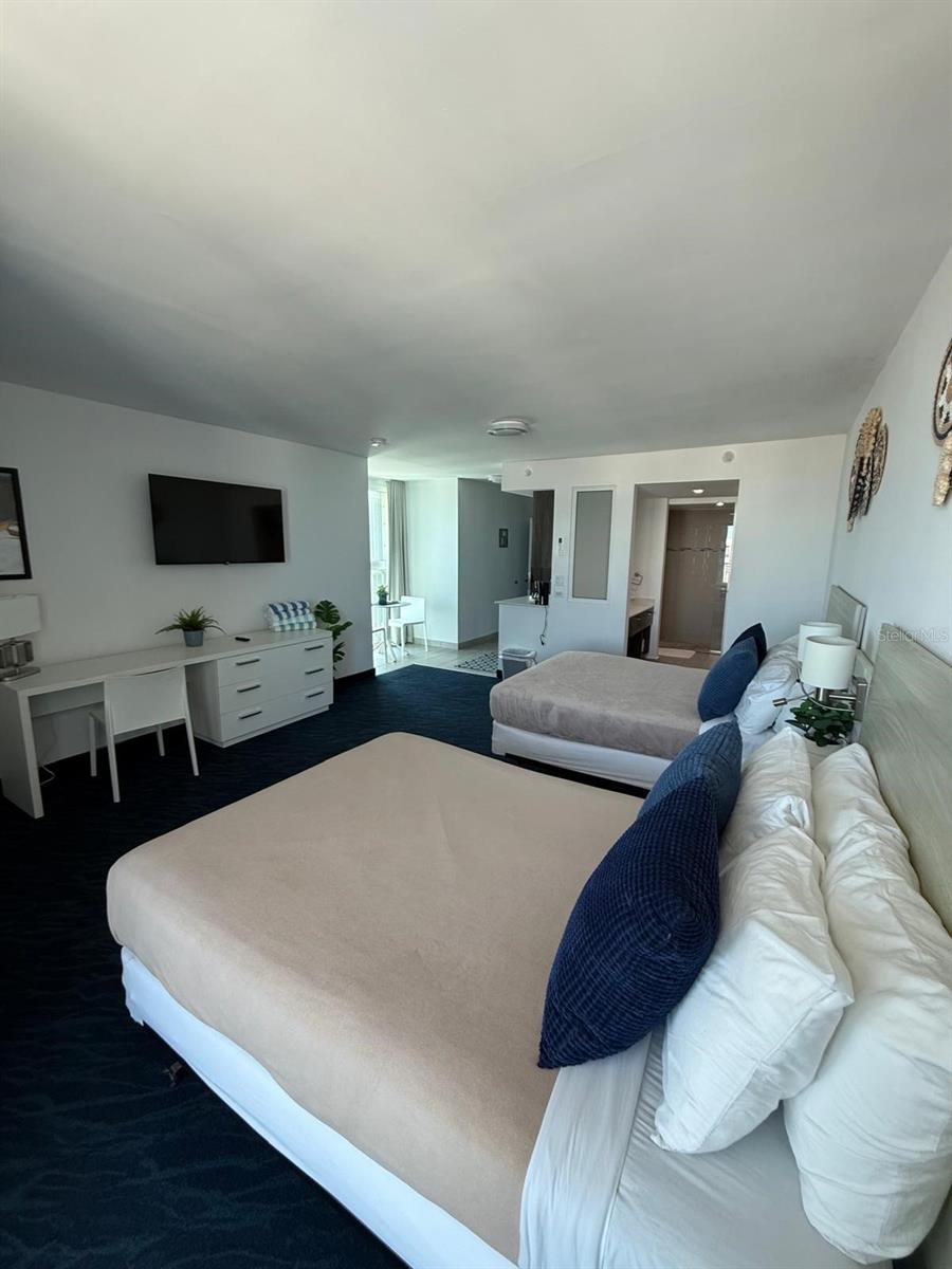 COND. ESJ TOWERS - Residential