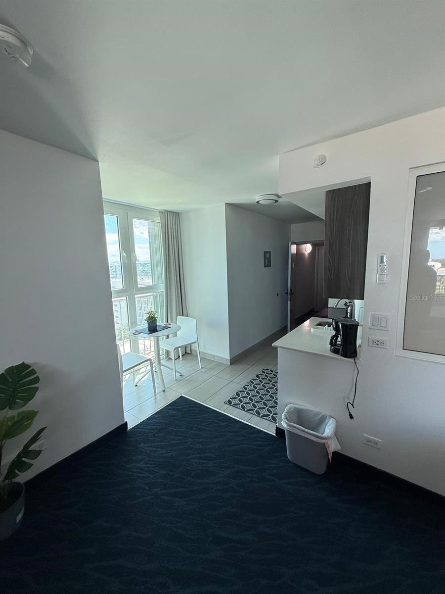 COND. ESJ TOWERS - Residential